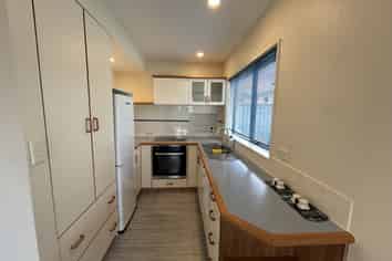 11 Highgrove Way, The Wood
