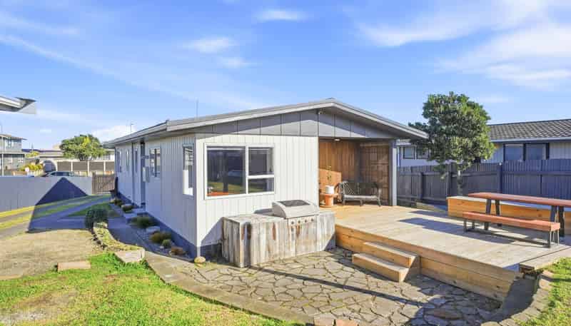 60 Hinau Street, Castlecliff