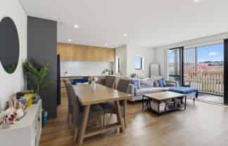 104/5 Dishys road, Flat Bush