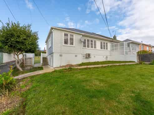 80 Luxmoore Road, Marchwiel