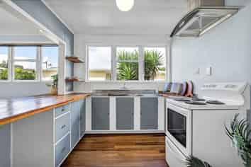 70a Marama Crescent, Spotswood