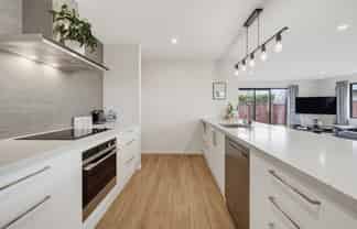 21 Quinn Crescent, Woodend