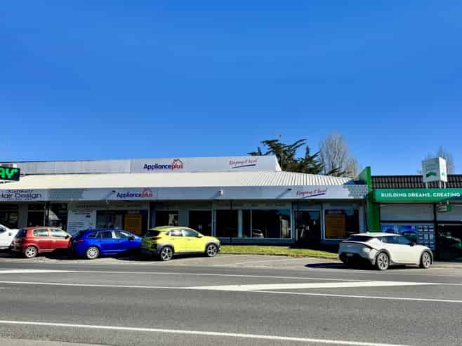 Large format retail with profile
