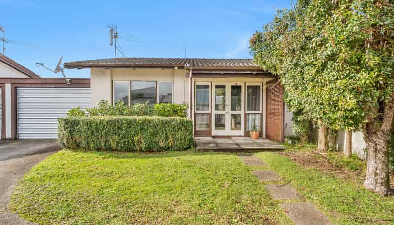 2/25 Kitchener Road, Sandringham