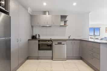 1A/83 New North Road, Eden Terrace