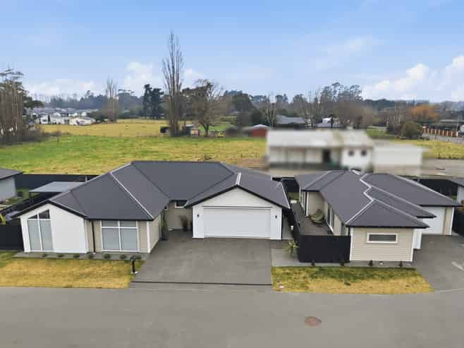 4 Olearia Lane, Woodend
