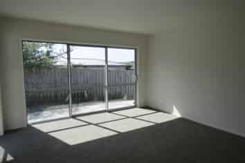 52a Sandspit Road, Waiuku