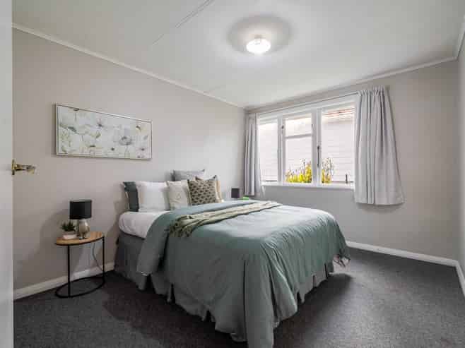 55 Upham Terrace, Roslyn