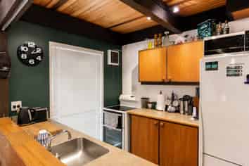 2A Pitoitoi Road, Days Bay