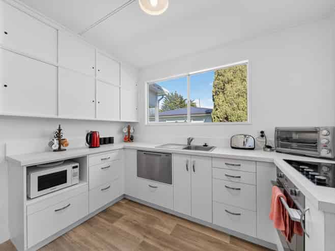 1 Taverner Street, Carterton