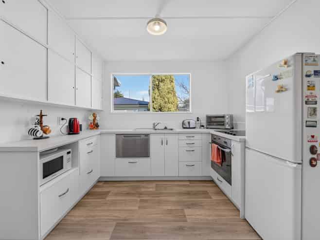 1 Taverner Street, Carterton
