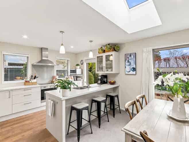 17 The Tors, Heathcote Valley
