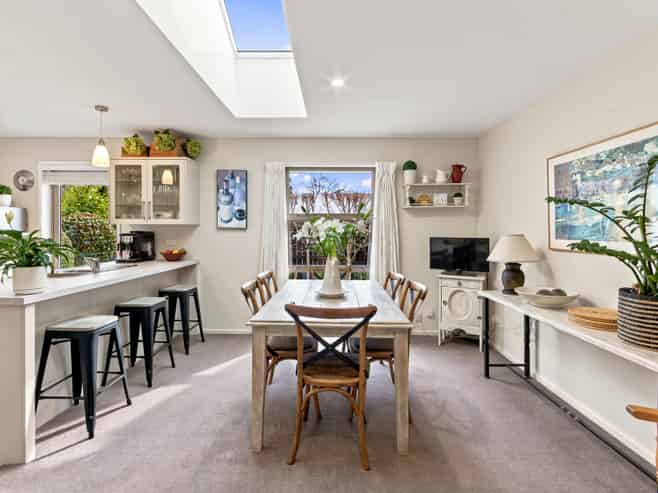 17 The Tors, Heathcote Valley