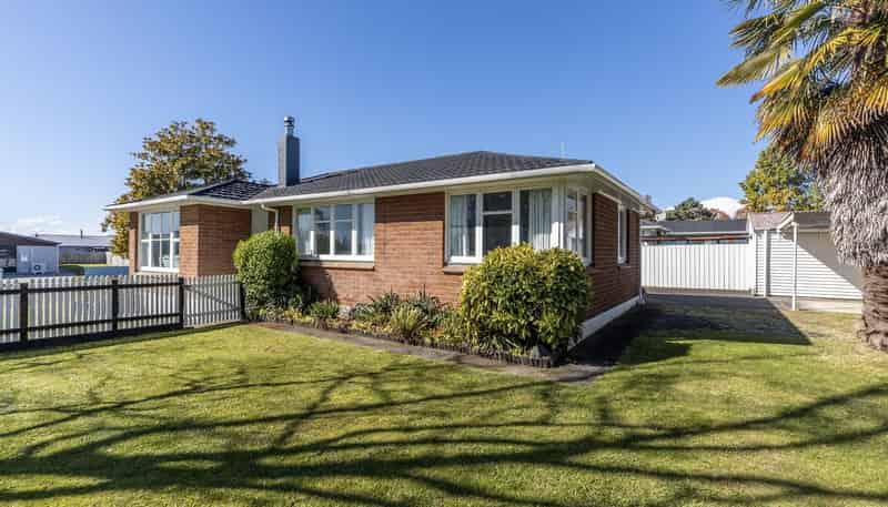 1 Parekarangi Grove, Turangi