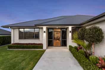 16 Peter Bourne Drive, Pokeno