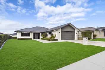 16 Peter Bourne Drive, Pokeno