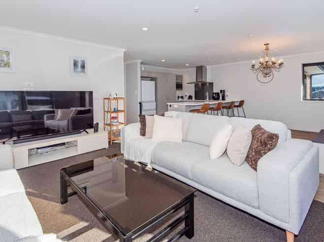 2 Suncrest Lane, PORT WHANGAREI
