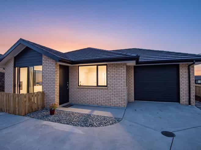 2 Suncrest Lane, PORT WHANGAREI