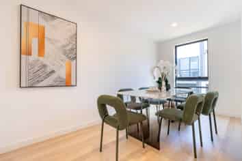 7/12 Onewa Road, Northcote