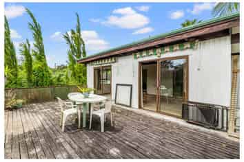 355 Whangaparaoa Road, Stanmore Bay