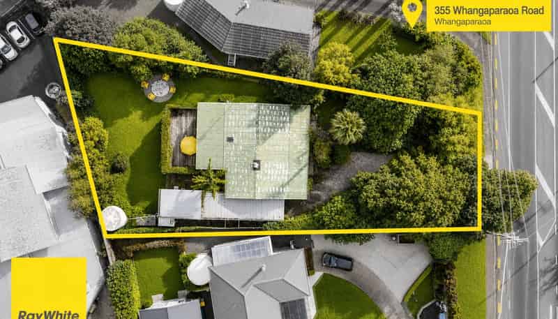 355 Whangaparaoa Road, Stanmore Bay