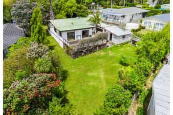 355 Whangaparaoa Road, Stanmore Bay