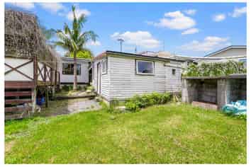 355 Whangaparaoa Road, Stanmore Bay