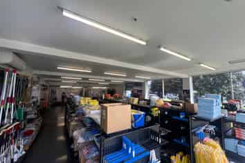 High Corner Profile Industrial | 1,107m²