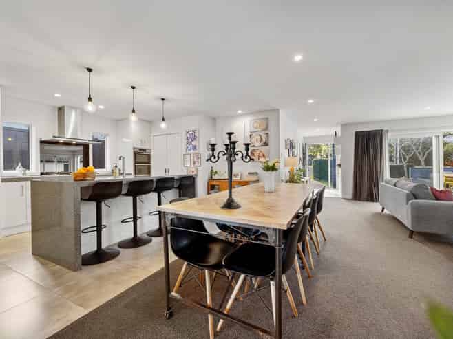 14 Wyoming Avenue, Murrays Bay