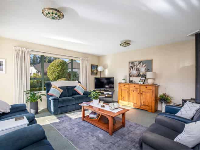 4 Spruce Close, Alexandra