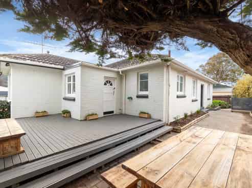 10 Merton Street, Trentham