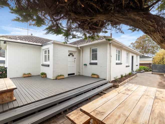 10 Merton Street, Trentham