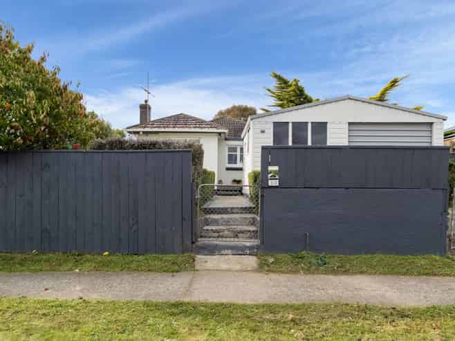 10 Merton Street, Trentham