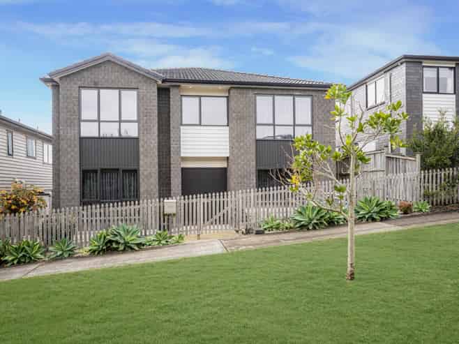 58  Lime Hill Rise, Flat Bush