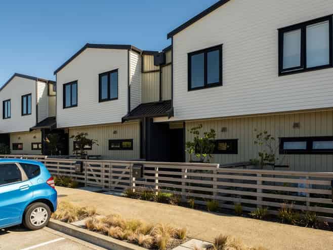 98 Te Puketoka Lane, Mangere
