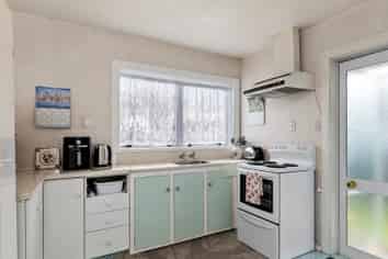 1/582 Gloucester Street, Linwood