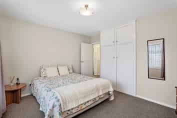 1/582 Gloucester Street, Linwood