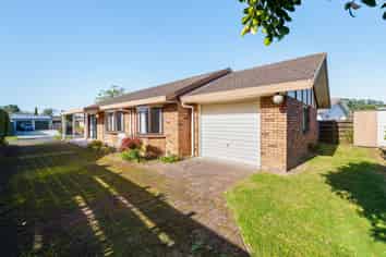 8 Chequers Avenue, Chartwell
