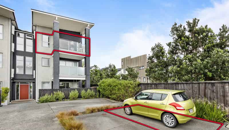 5/110  Hobsonville Point Road , Hobsonville