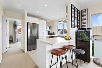 5/110  Hobsonville Point Road , Hobsonville