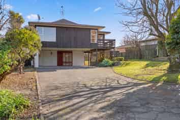 96 Reeves Road, Pakuranga Heights