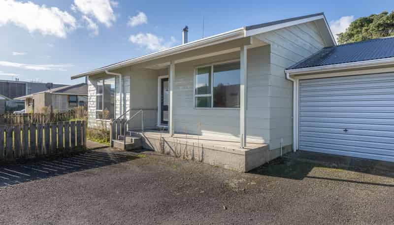 86A Henley Street, WESTPORT