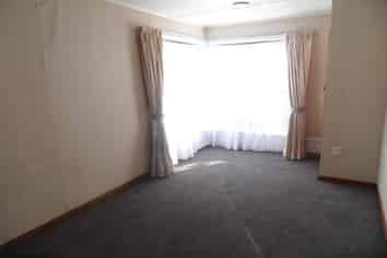 37 Weka Street, The Wood