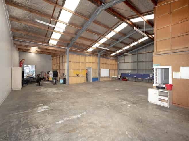 922sqm Flexible Warehouses | Lease One or Both