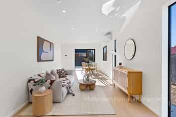 6B Edendale Road, Somerville
