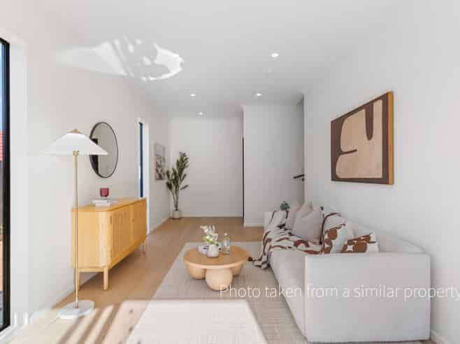 6B Edendale Road, Somerville