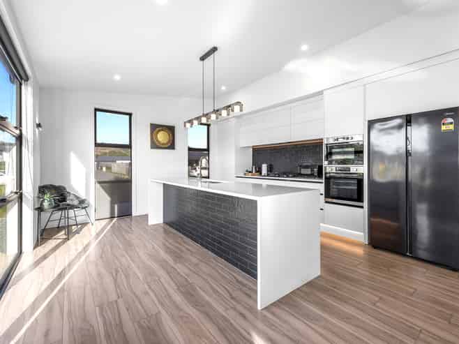 4 Hoyle Way, Halswell