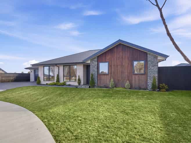 16 Cam Mill Place, Rangiora