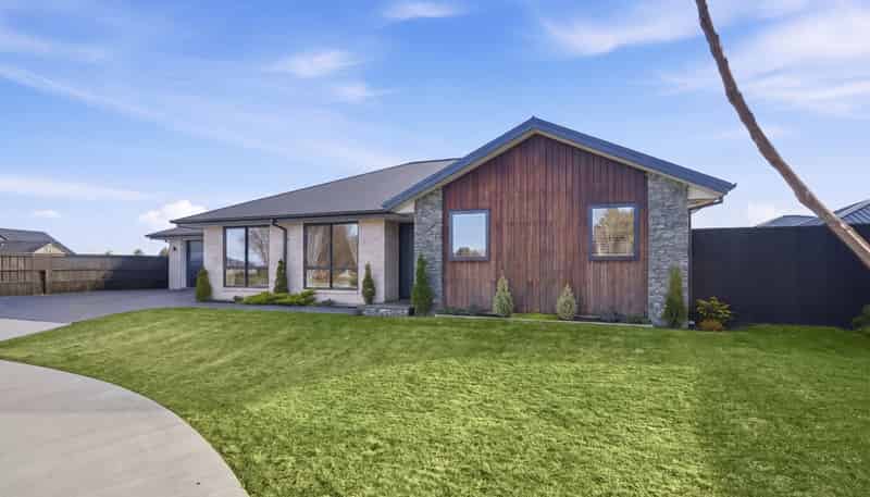 16 Cam Mill Place, Rangiora