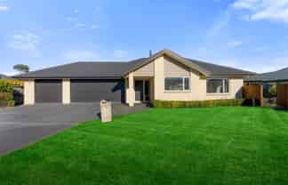 55 Manse Road, LEESTON